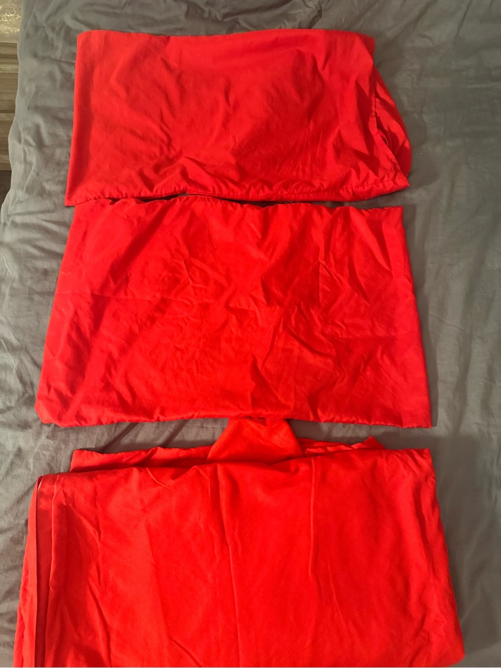 Red Solid bedding Set - Queen - Picture 2 of 2